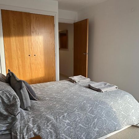 Cosy Apartment Cardiff Bay 5 Mins To Centre Luaran gambar