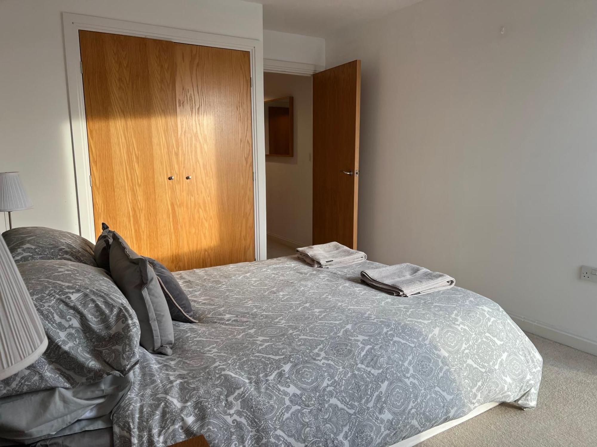 Cosy Apartment Cardiff Bay 5 Mins To Centre Luaran gambar